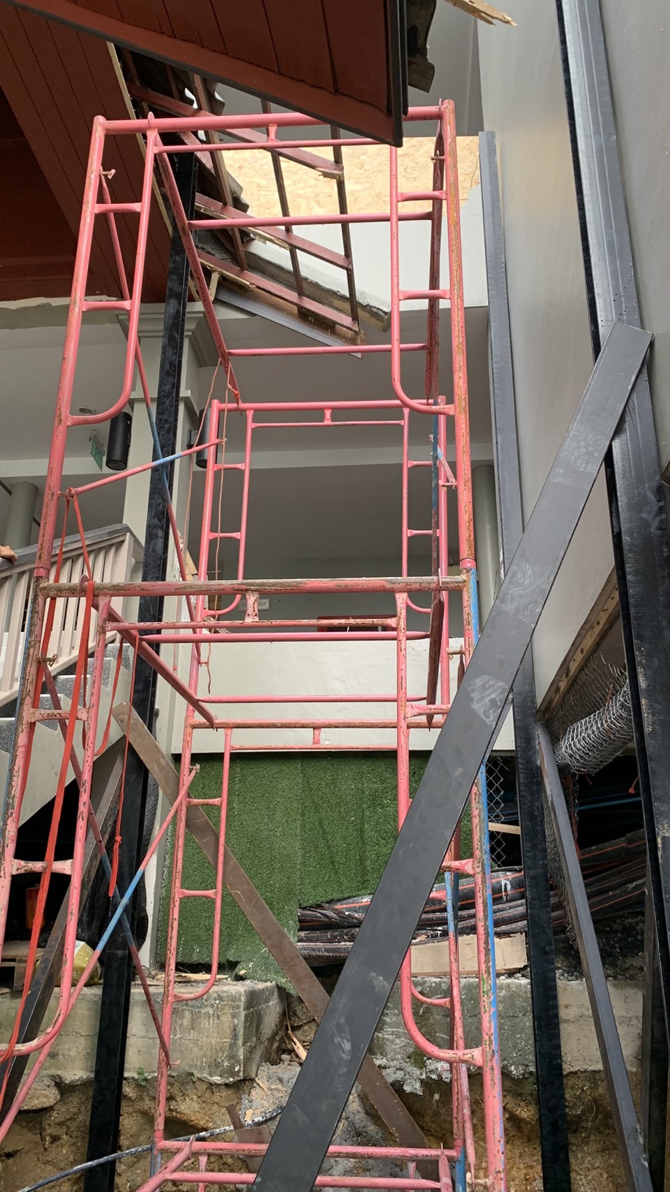 STRUCTURE ELEVATOR 12
